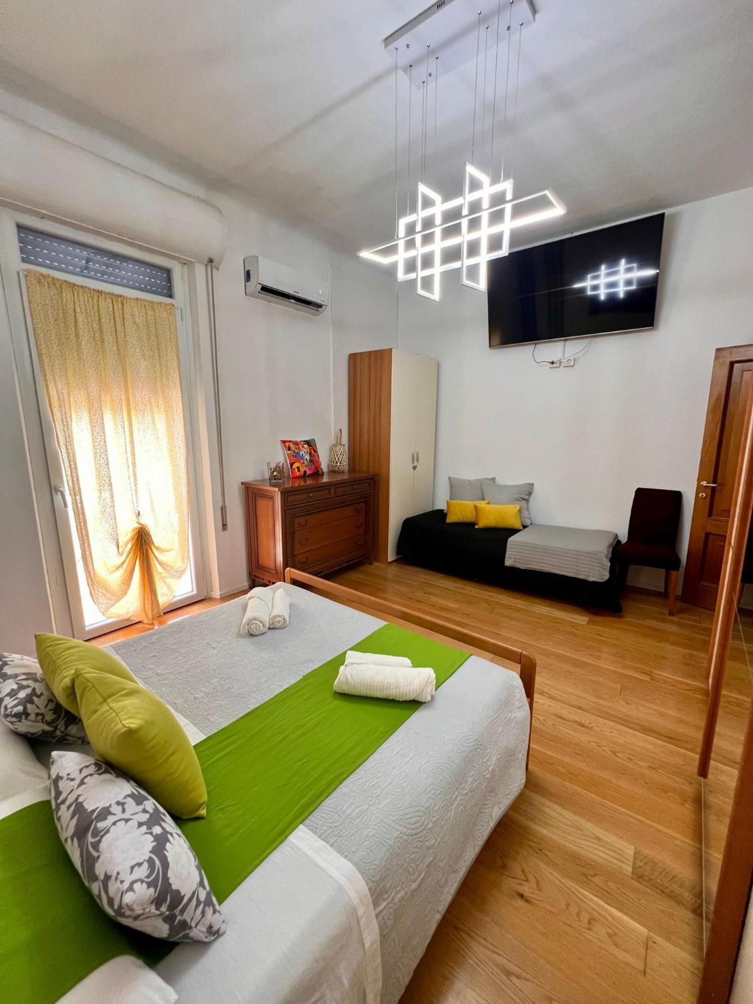 Casa Vacanze 5 Terre Express ลาสเปเซีย ภายนอก รูปภาพ